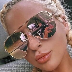 Stylish Rose Gold Aviator Sunglasses